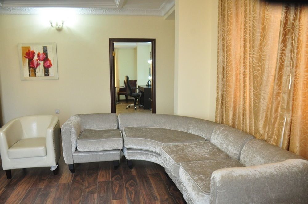 Citiheight Hotel Ikeja Exterior photo