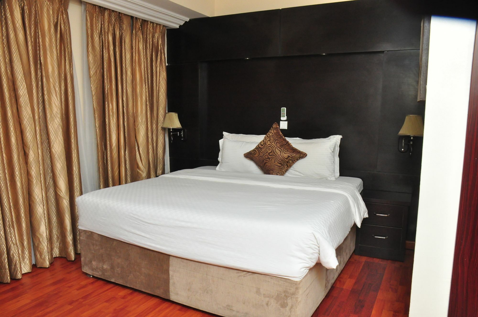 Citiheight Hotel Ikeja Exterior photo